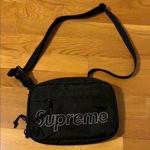 Supreme Shoulder bag